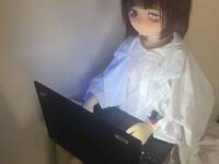 837031